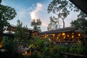 Rock And Treehouse Resort Khao Sok - Unique Jungle Stay