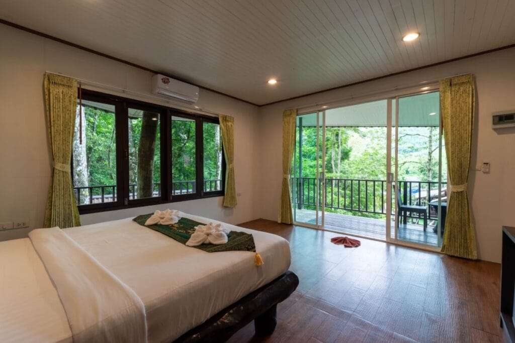 Khao Sok Twin Bungalow
