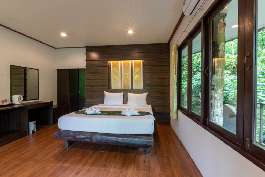 Khao Sok Twin Bungalow